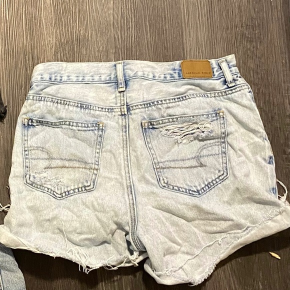 American Eagle Shorts - Picture 2 of 2
